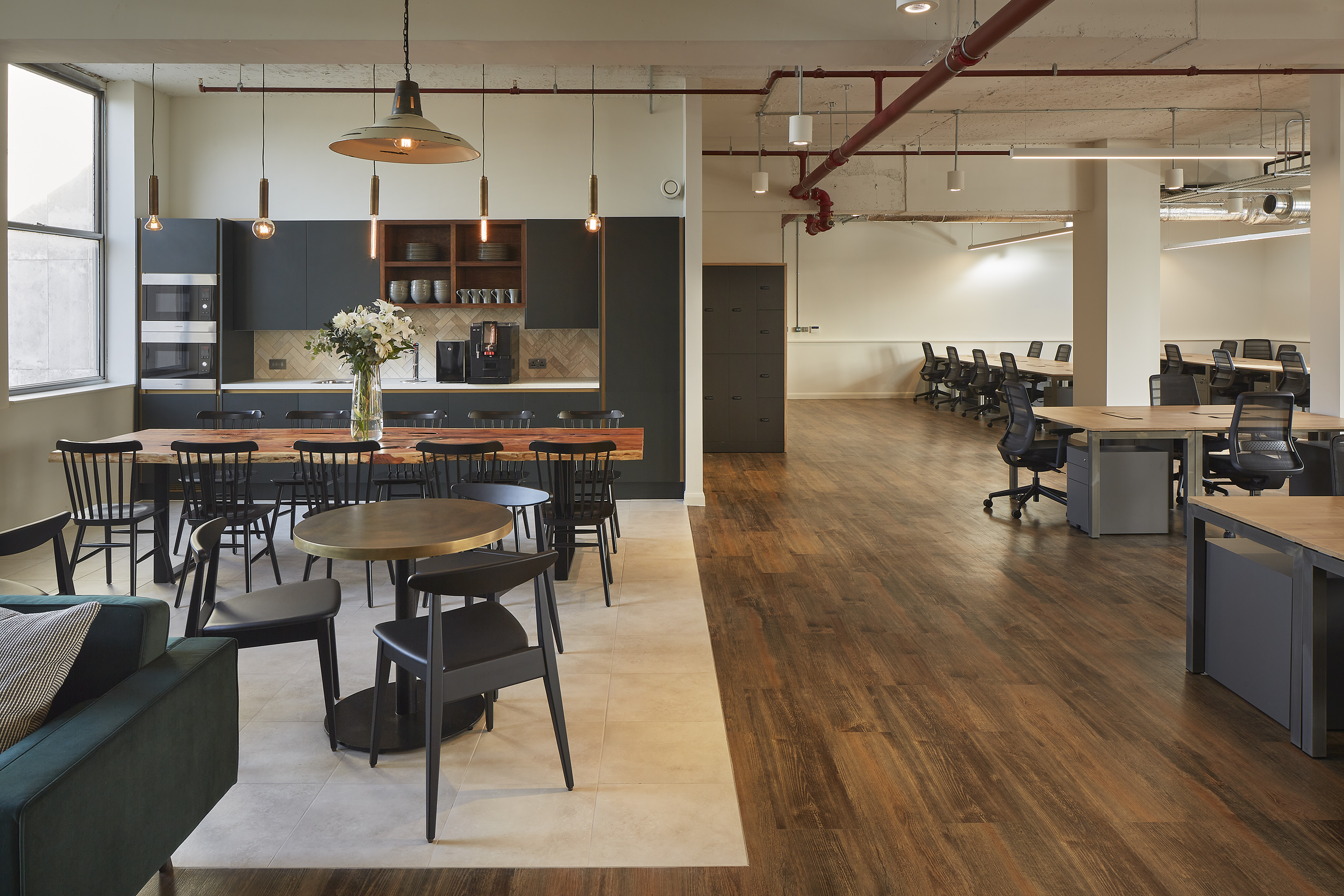 What's The Difference Between CAT A and CAT B Fitouts? 299 Lighting